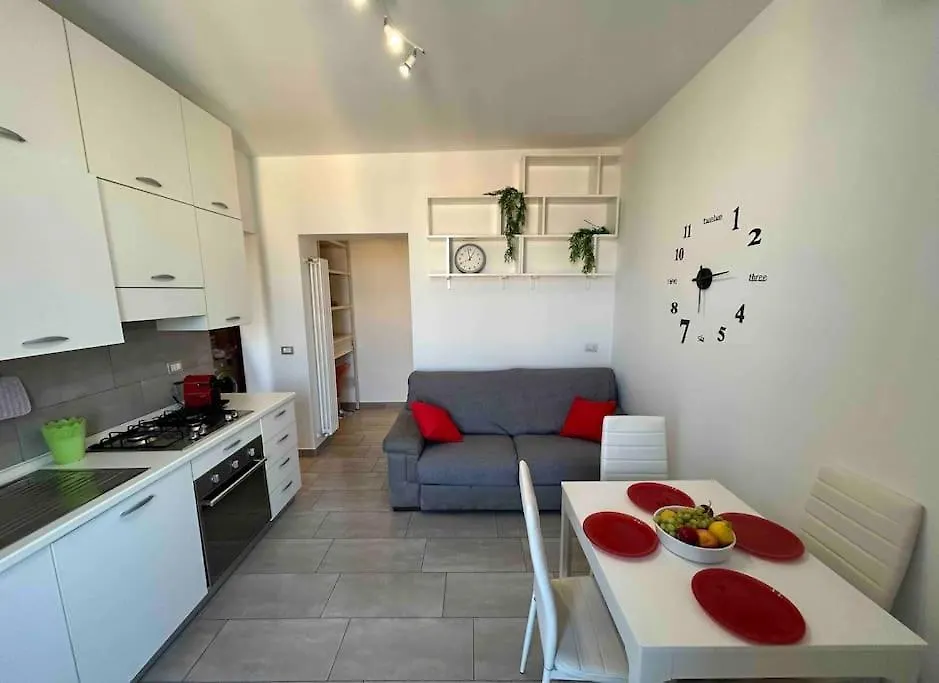 Duomo-15 Min & Ospedale-10 Min Apartment Milan
